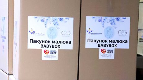 Babyboxen für junge Mütter in Not, Ukraine